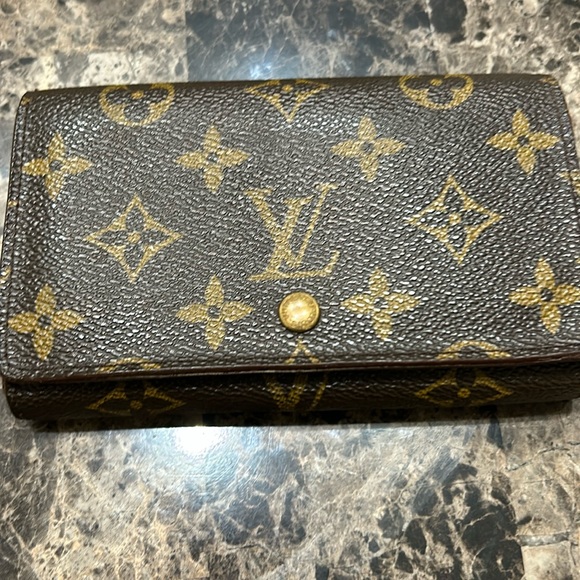 LV Mono Snap Wallet